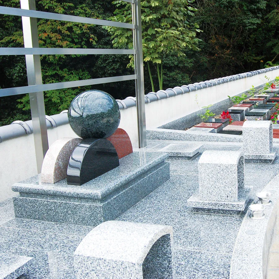 樹木葬「花と海」永代供養墓（合祀墓）　悠（はるか）